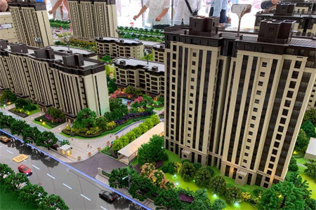 四实小附近东源庄园3室2厅2卫95万127.74m2出售
